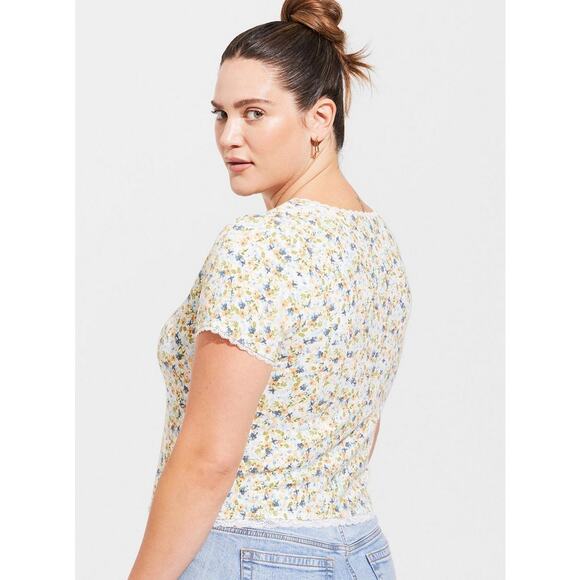 Torrid 2x 2 18-20 Fitted Supersoft Rib V-Neck Lace Trim Button Crop Tee - Picture 2 of 3